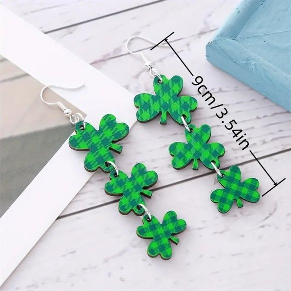 Earrings St Patrick's Day Clover Shamrock Plaid Dangle Irish Lucky Party NEW - Picture 4 of 4